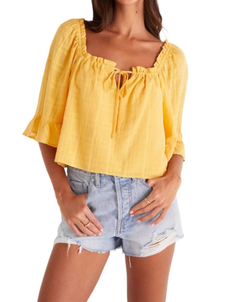 Front of a model wearing a size L Gabriella Top in Maze in Maze by Z Supply. | dia_product_style_image_id:333438